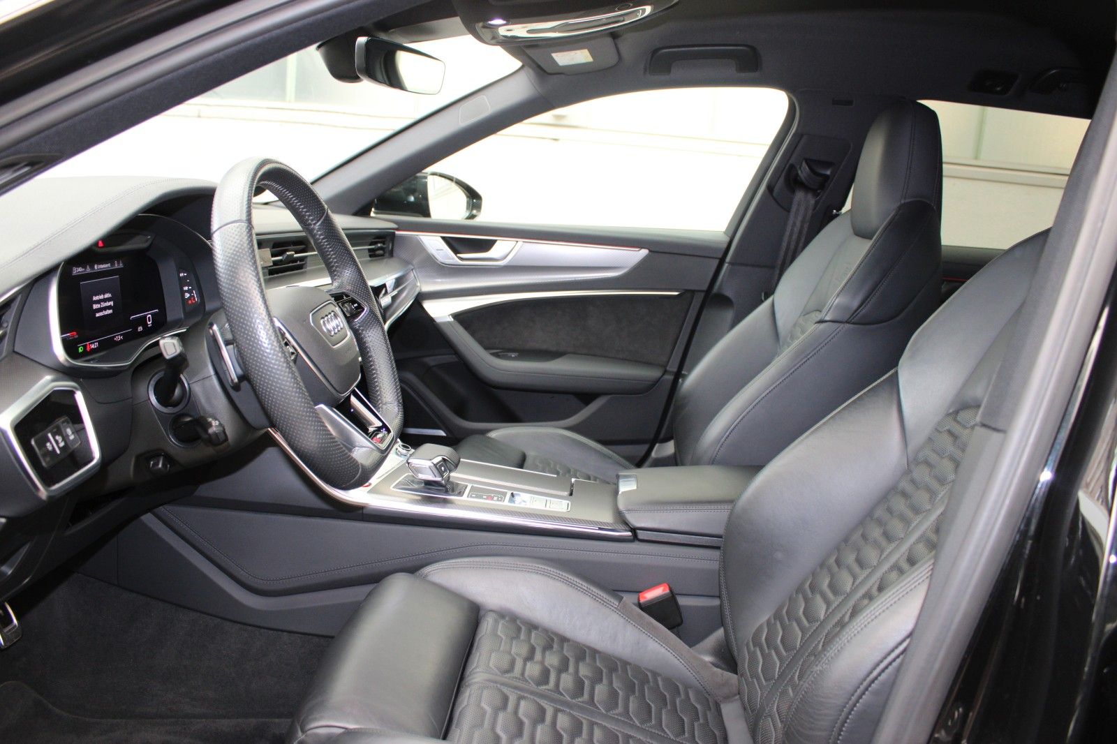 Audi RS6 RS 6 Avant 4.0 TFSI quattro foto 11