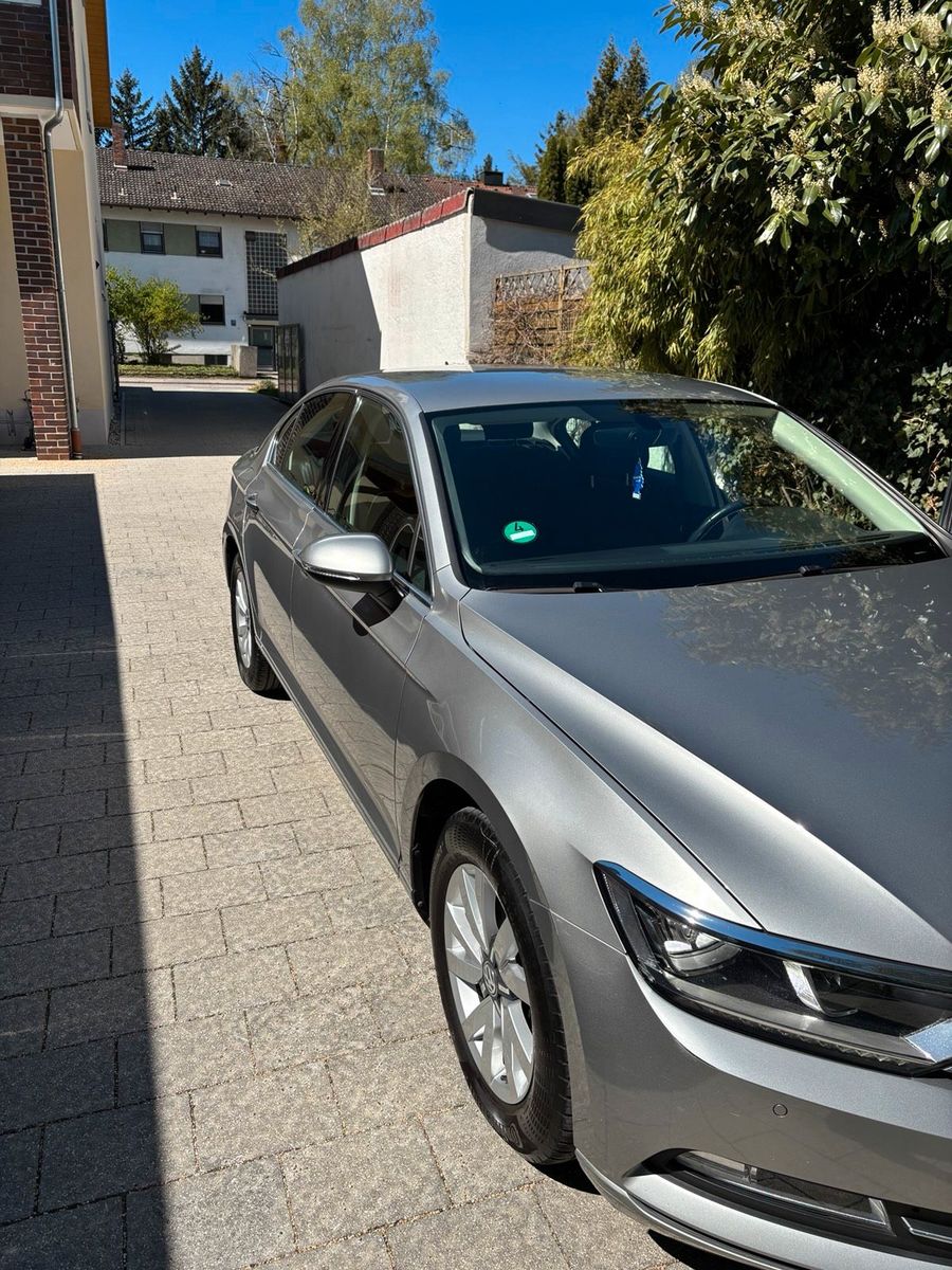 VW Passat Variant