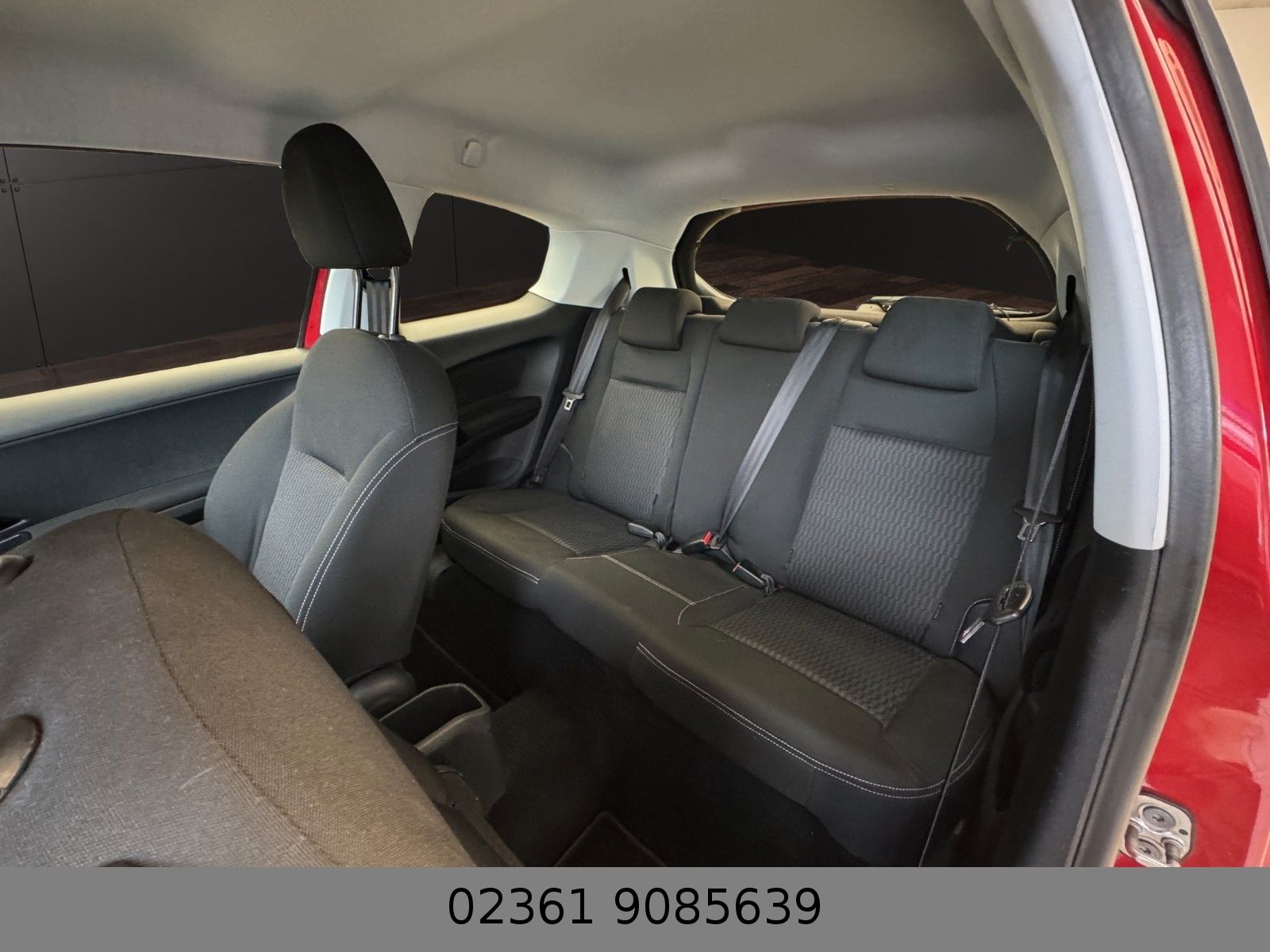 Fahrzeugabbildung Peugeot 208 Active Klima/Shz/Tempomat/Neue Allweterreife