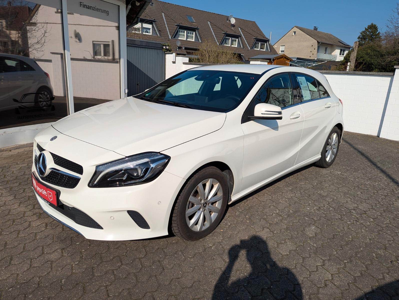 Mercedes-Benz A 180 CDI *LED*Teilleder*PDC+CAM*SHZ