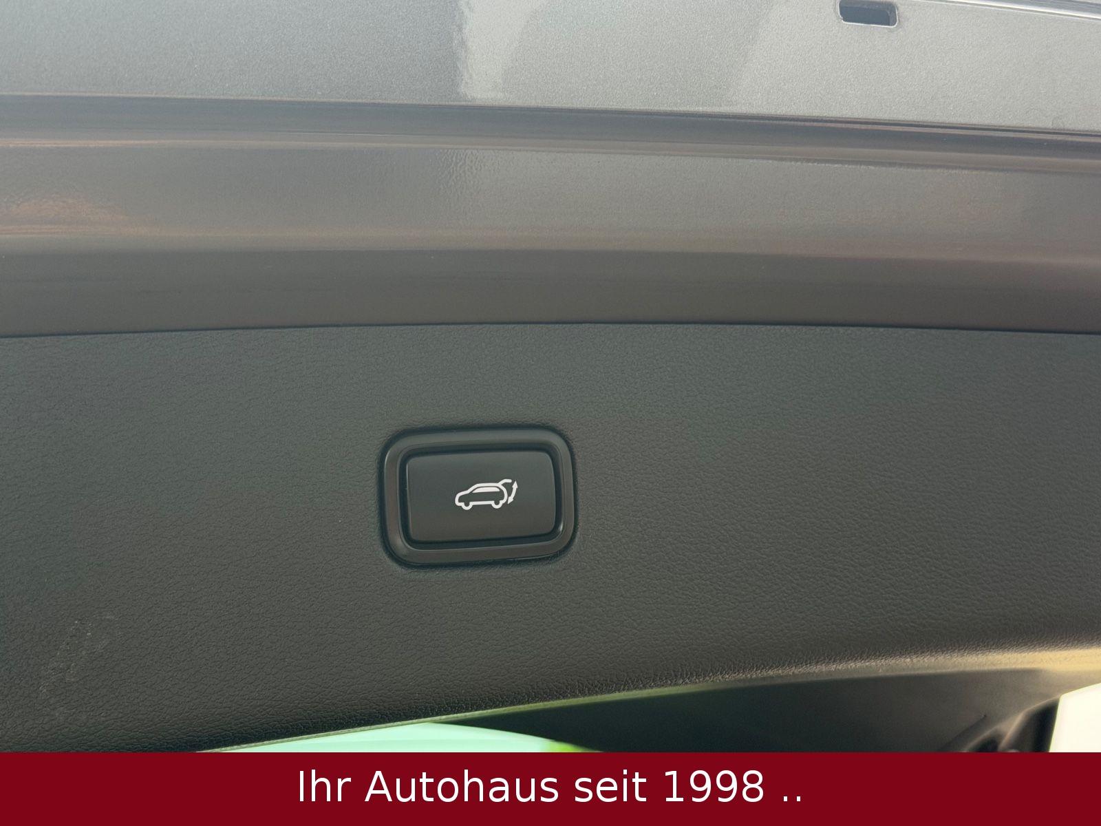 Hyundai Tucson 1.7 CRDi Premium Aut. *LED/AHK/CAM/LEDER*