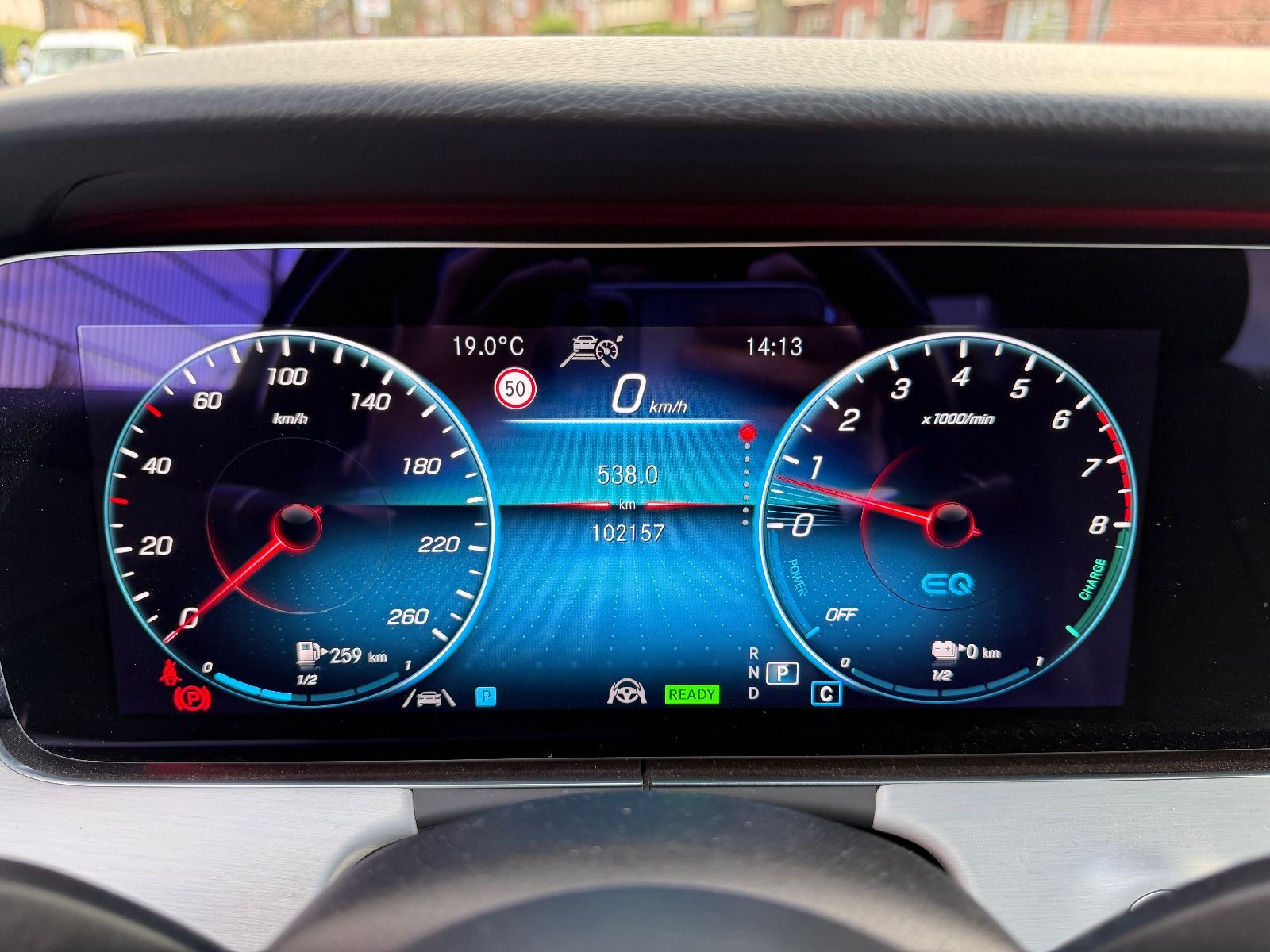 Fahrzeugabbildung Mercedes-Benz E 300e Avantgarde 4Matic*LED*KAMERA*TEILLEDER*