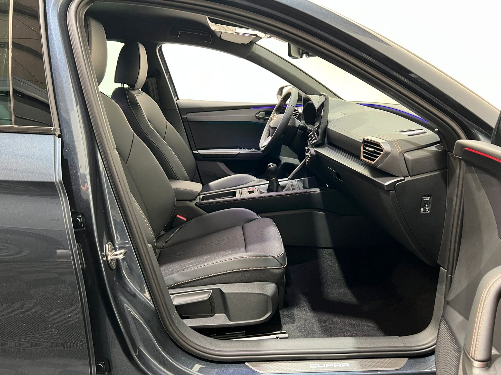 Fahrzeugabbildung CUPRA Leon Sportstourer 1.5 TSI - ACC - Keyless - AHK