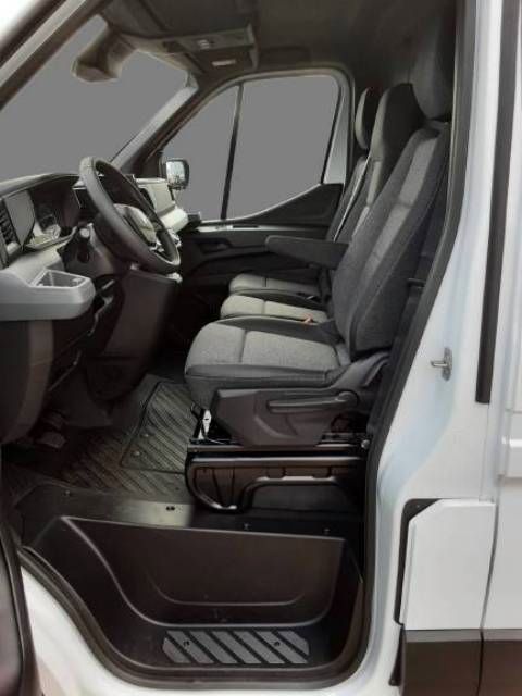 Fahrzeugabbildung Renault Master Kastenwagen FWD Kasten extra L2H2 3,5t Bl