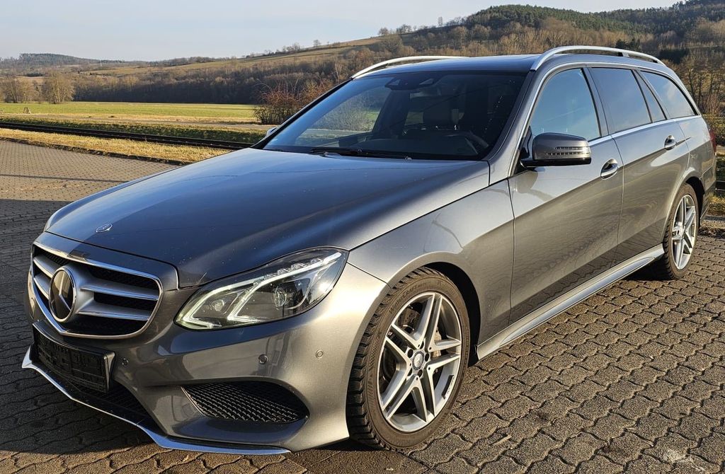 Image of Mercedes-Benz E 350