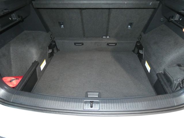 Tiguan 2.0 TDI IQ.DRIVE HUD AHK PANO SHZ ACC LED
