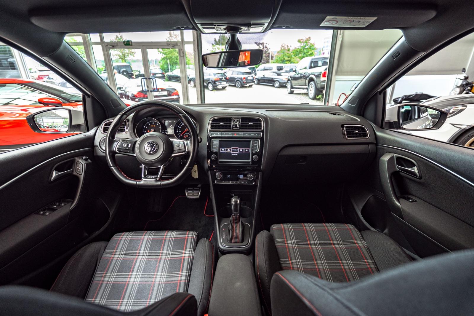 Volkswagen Polo GTI 1.8 TSI 192ch - 1 ère main - Toit ouvrant panoramique - Châssis sport select - Carnet entretien