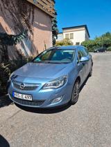 Opel Astra Sports Tourer 1.4 Turbo AHK, Navi, Sitzhei - Opel Astra aus 2010: Sports