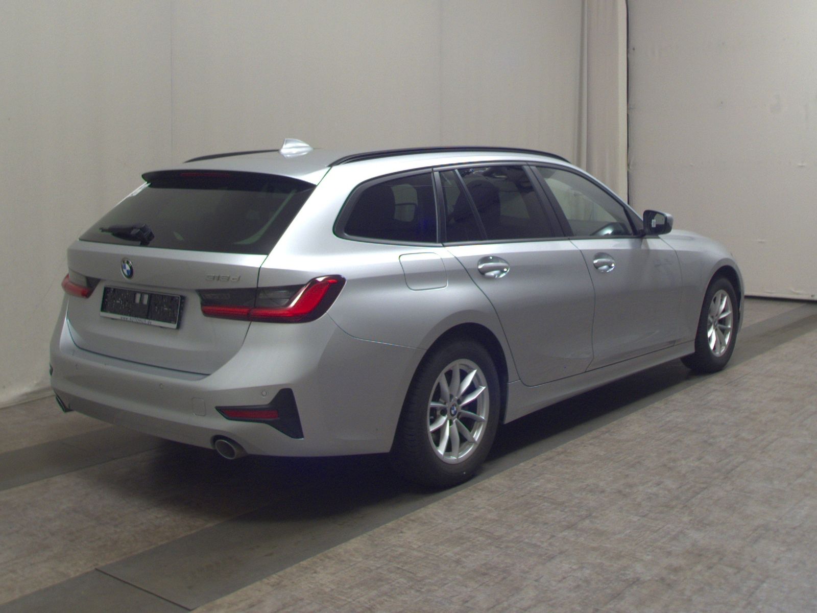 BMW 318d Touring Advantage T-Leder Navi LED LC Prof. foto 4