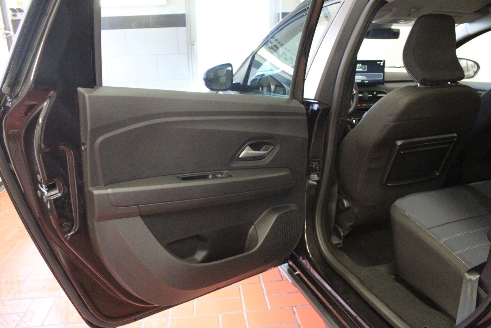 Fahrzeugabbildung Dacia Jogger Hybrid 155 Journey 7-Sitzer MY 2026