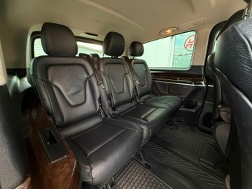 Mercedes V 250 - 12
