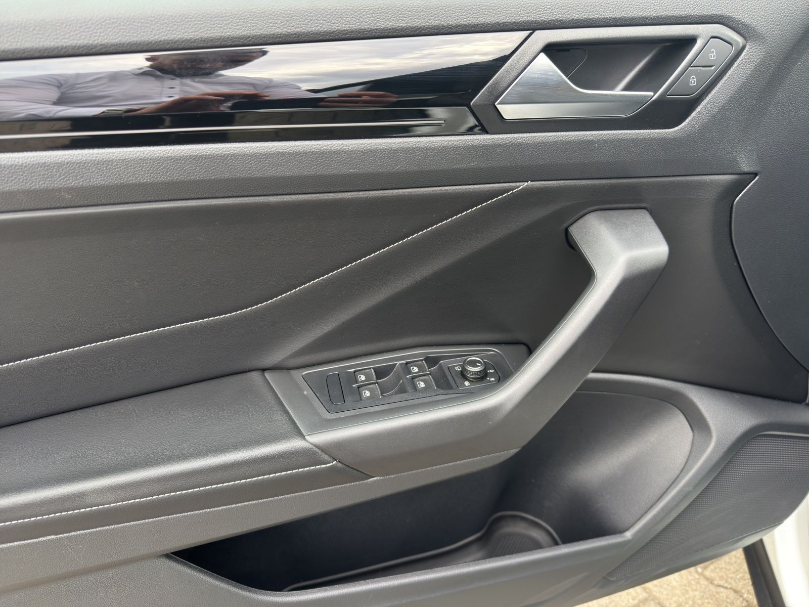 Volkswagen T-Roc - Bild 9