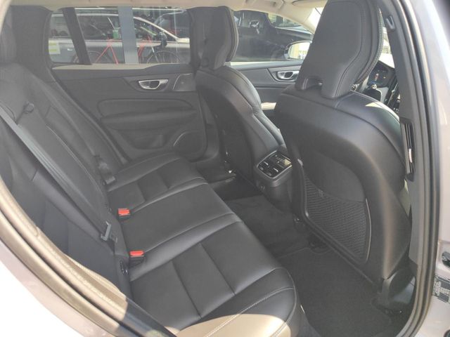 VOLVO V60 B4 (Bild 17 von Array)