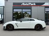 Nissan GT-R PREMIUM AKRAPOVIC SCHALENSITZ UNFALLFREI - Nissan GT-R: Automatik