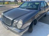 Mercedes-Benz E 290 TD ELEGANCE Elegance TOP - Mercedes-Benz E 290 mit Diesel-Antrieb