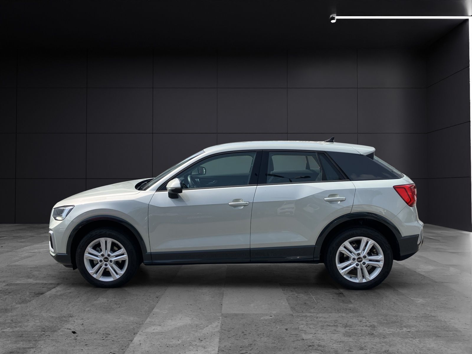 Fahrzeugabbildung Audi Q2 35 TFSI advanced LED ACC AVC RFK SH