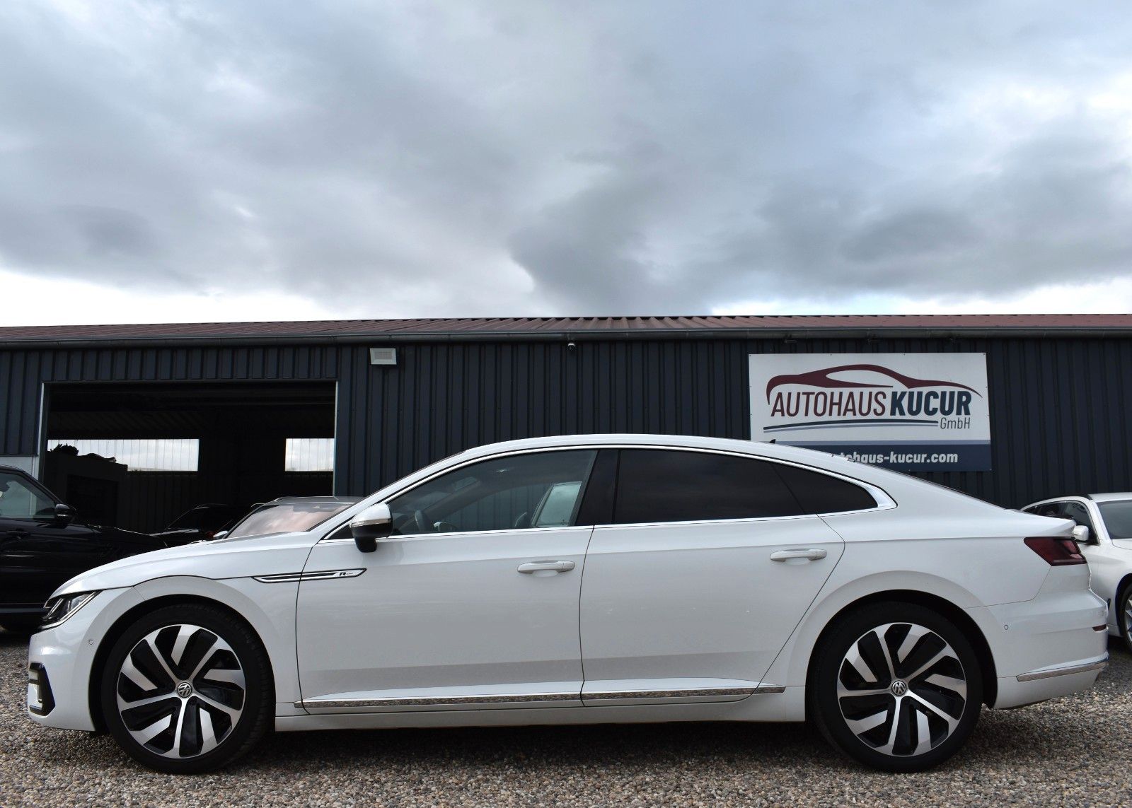 Volkswagen Arteon R-Line 4Motion PANO AHK STH MASAGE DYNAUD foto 5