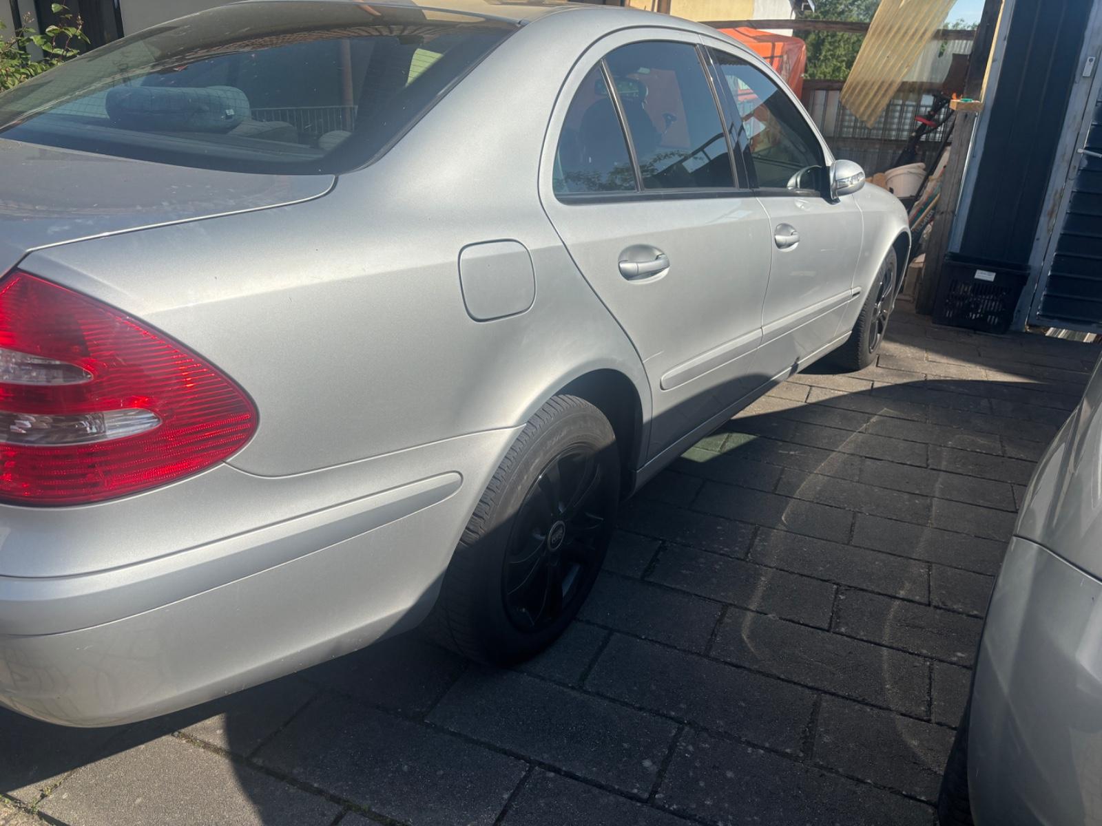 Mercedes-Benz E 220 CDI CLASSIC Classic