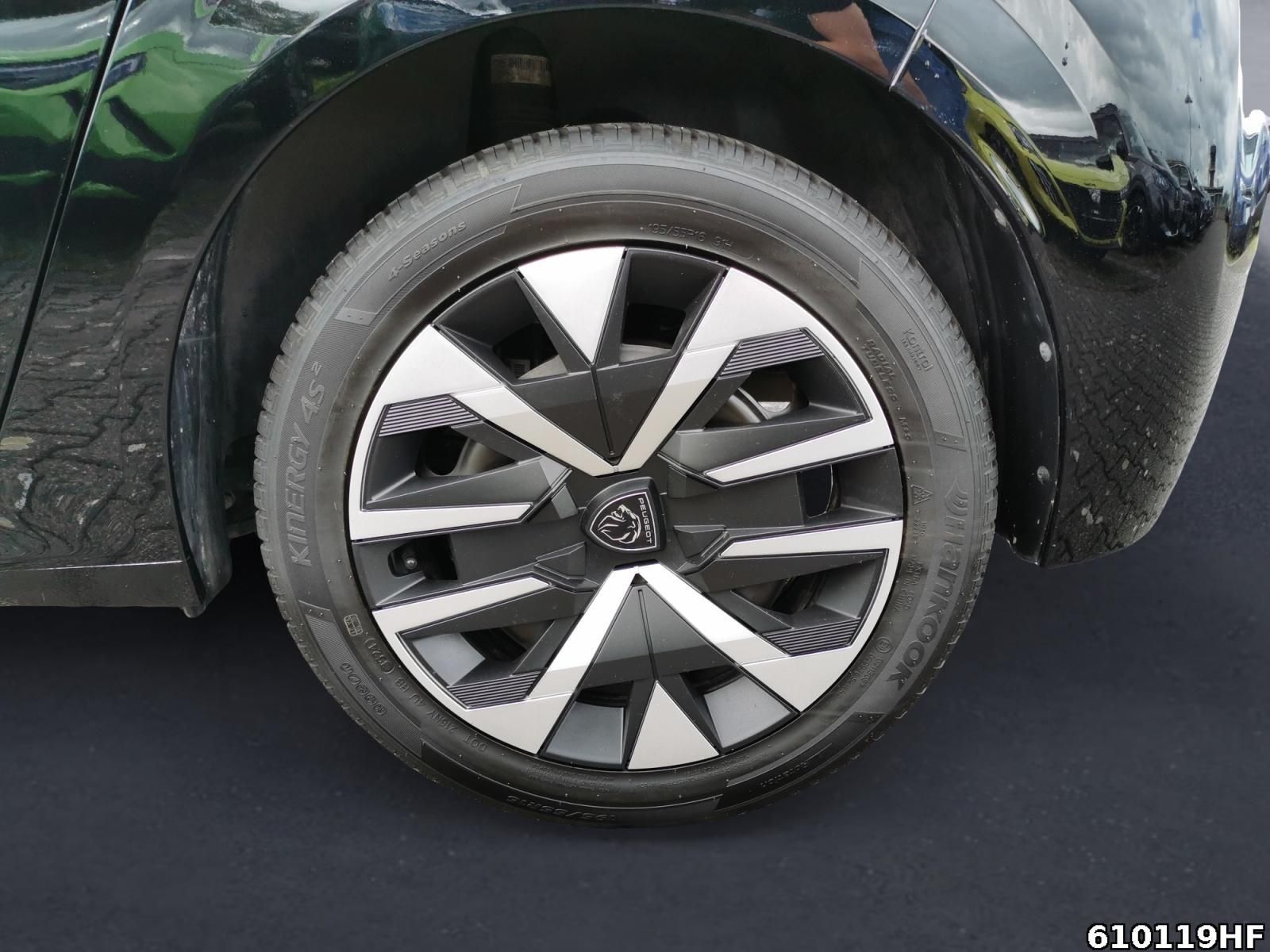 Fahrzeugabbildung Peugeot 208 1.2 Hybrid 100 Active AT6 *PDC*LED*DAB*