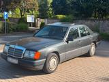 Mercedes-Benz Mercedes E200**w124 **OLDTIMER**H-Zulassung** - gebrauchte Mercedes-Benz E 200 aus dem Jahr 1991