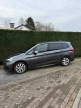 BMW 220 Gran Tourer 220i Steptronic M Sport M Sport - graue BMW 220 Gran Tourer