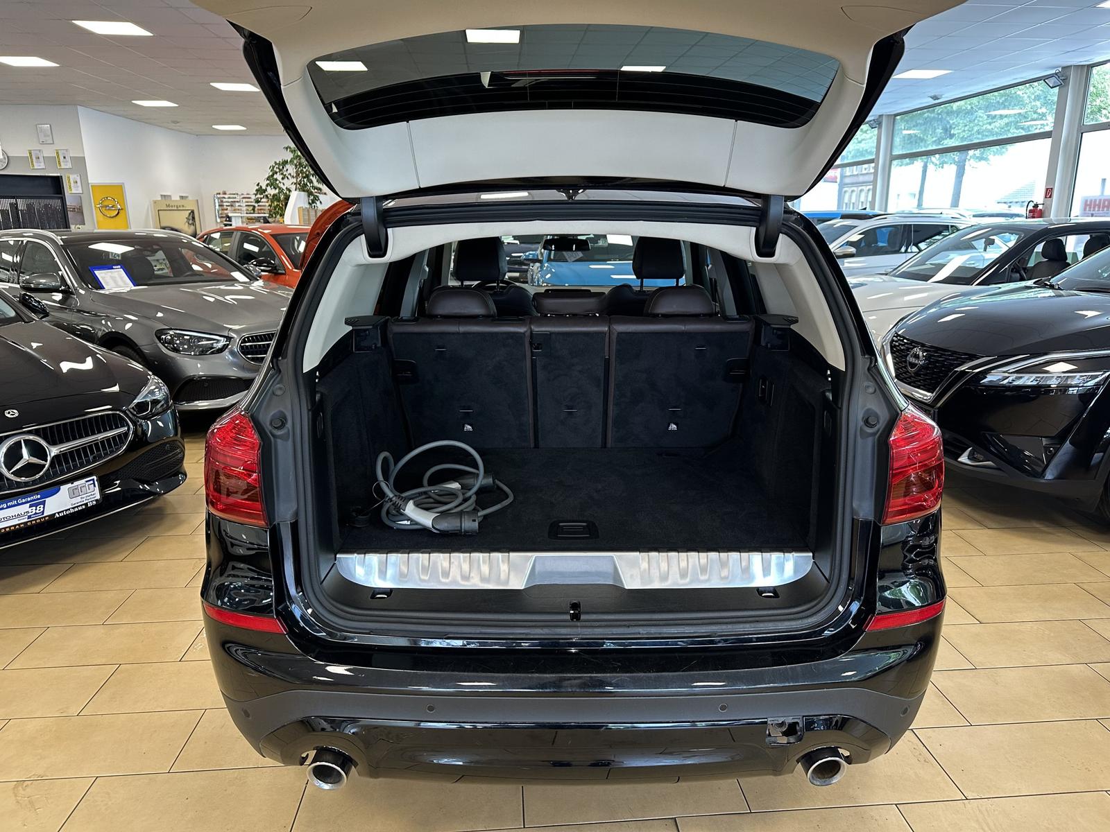 BMW X3 xDrive 30*Advantage*AHK*Leder*Navi*LED*SHZ, миниатюра 6