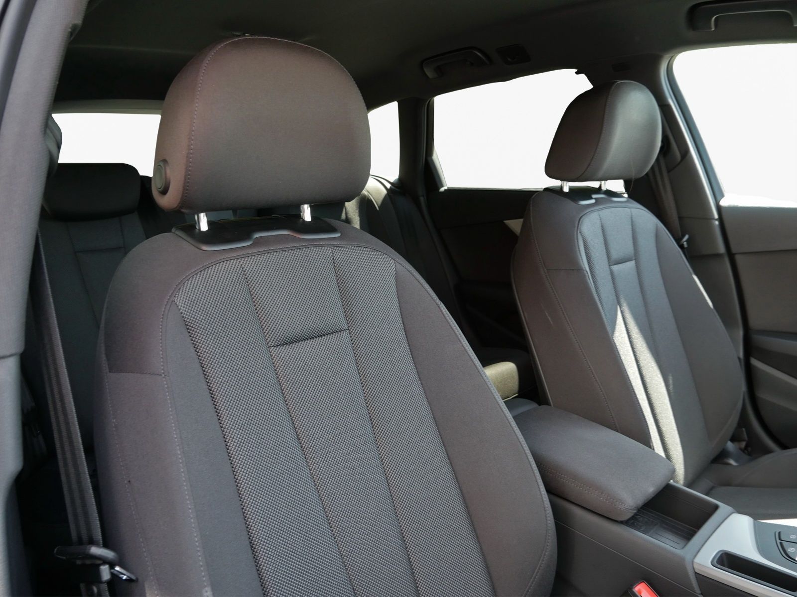 Audi A4 - Bild 10