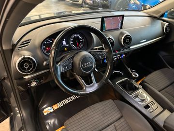 MYAUTOCENTER – Gebraucht- und Jahreswagen mit Werkstattservice in Pfaffenhofen Audi A3 Sportback sport *1. Hand*Klima*Navi*Xenon*BT*
