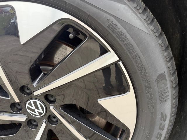 ID.7 Tourer Pro electric 210kW AHK-el. Navi 360
