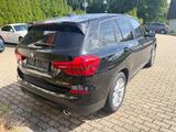 BMW X3 xDrive 20i*Adv.*Kamera*Pano*HuD*AHK*LED*Sport - BMW X3: 20i