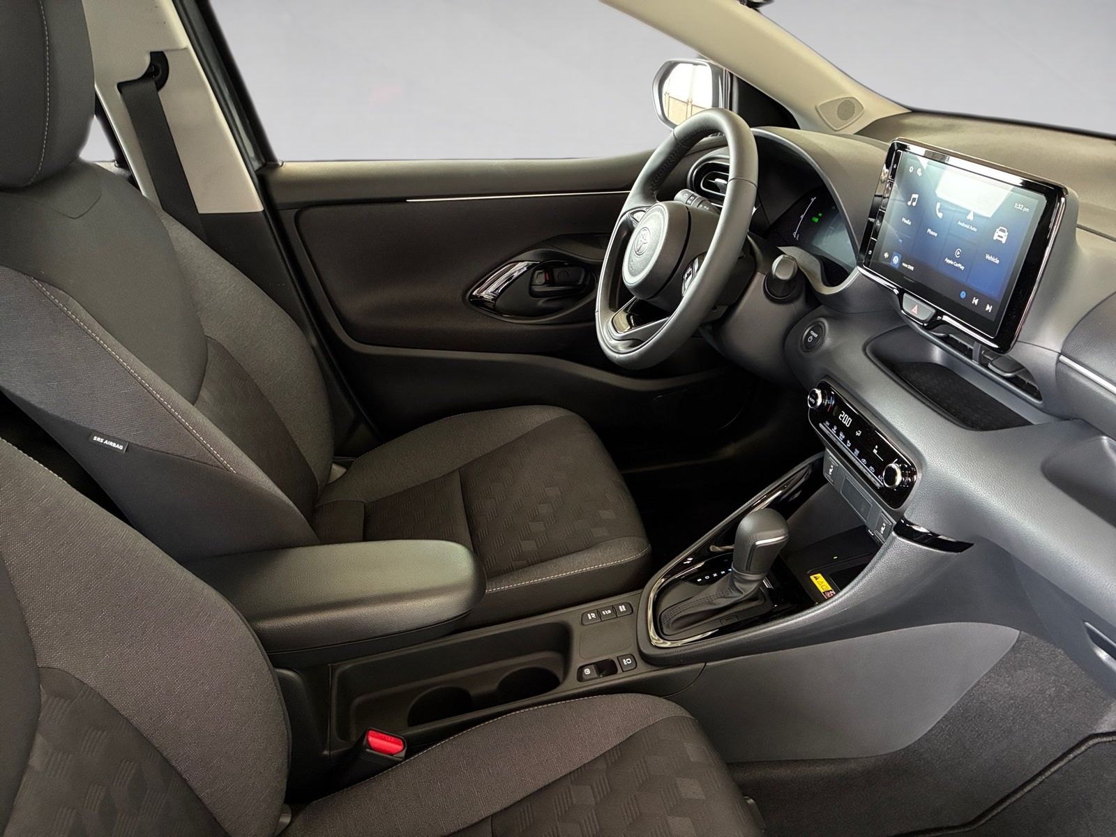 Fahrzeugabbildung Toyota Yaris 1.5 Teamplayer Kamera,LED,SHZ,ACC,Keyless