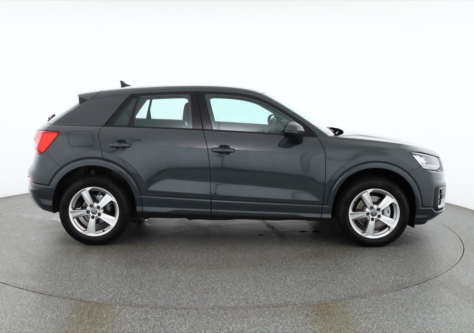 Audi Q2 30 TFSI Sport Navi Sitzheizung AHK