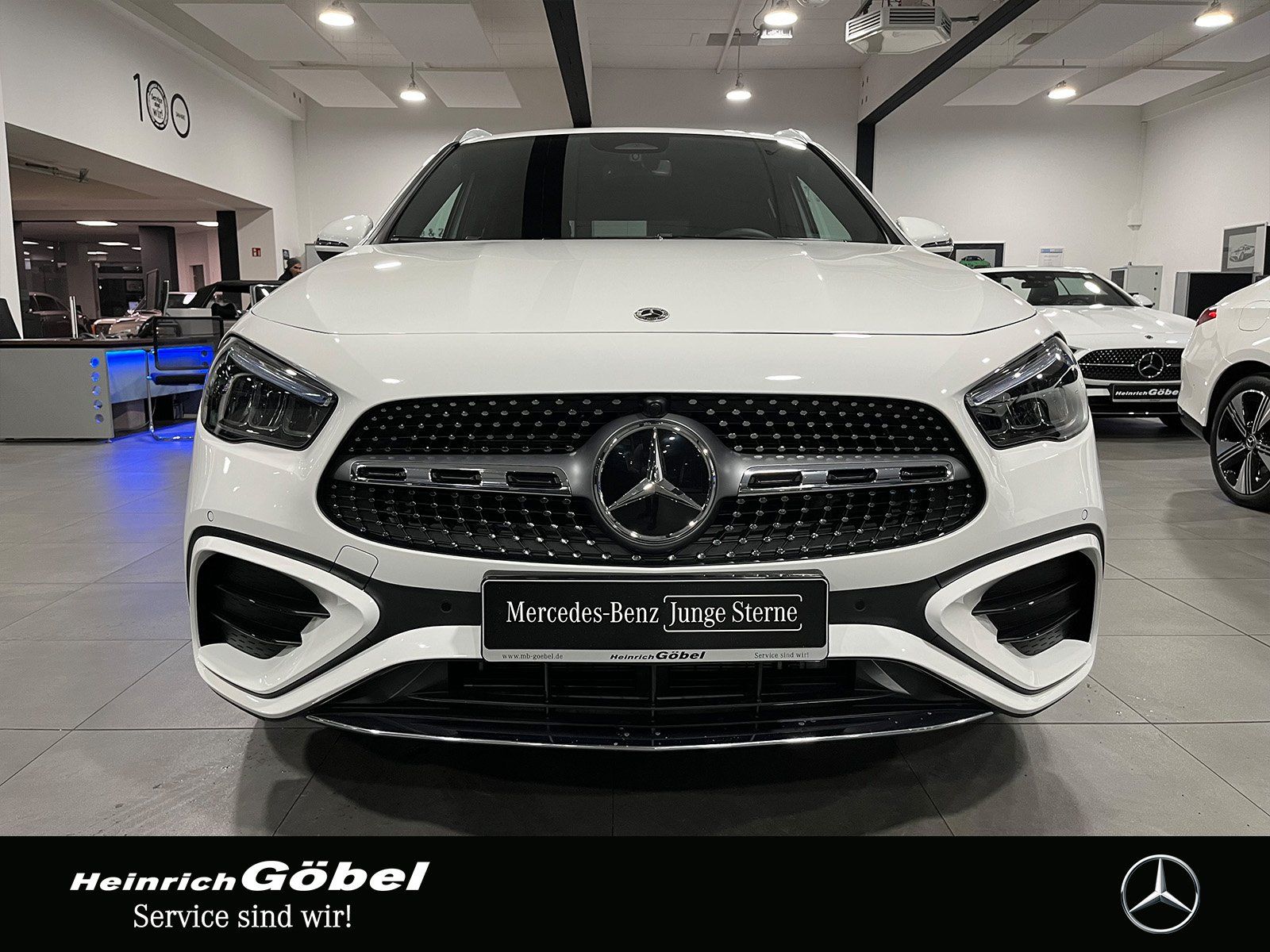 Fahrzeugabbildung Mercedes-Benz GLA 200 AMG+AMBIENTE+LED+KAMERA+WINTER.P+KEYLESS