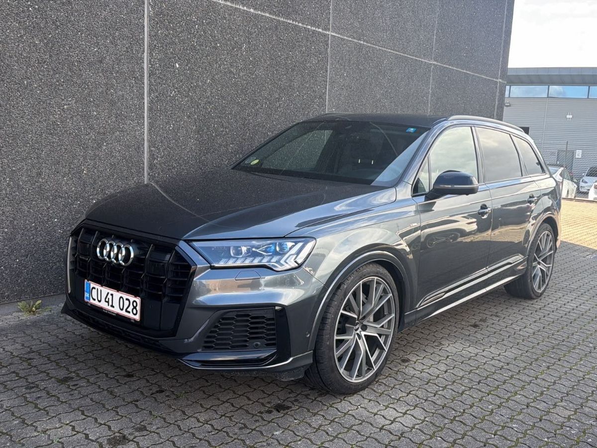 Audi Q7 - 1