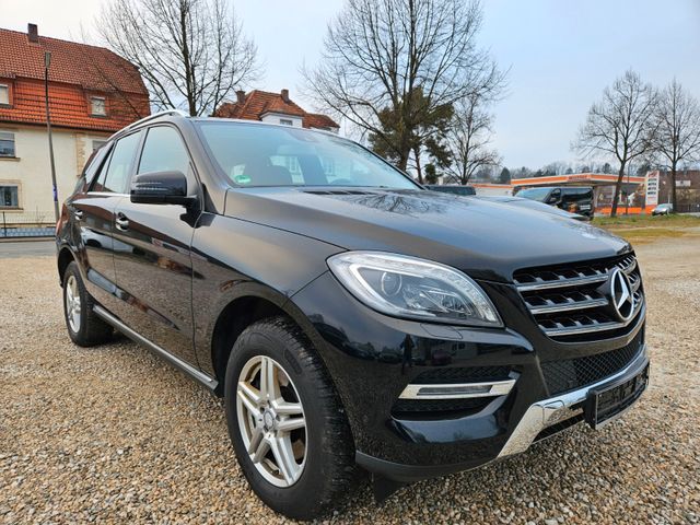 Mercedes-Benz ML 350 CDI  Sportpake 4 Matic Comand BiXenon AHK