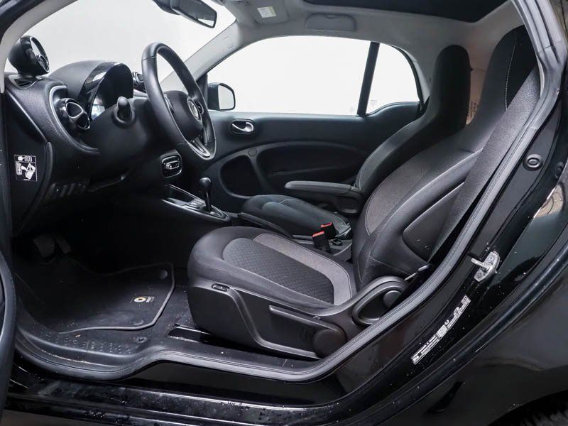 Smart Fortwo EQ Passion Exclusive 22kW/LED/RFK/Pan/SHZ imagem 3
