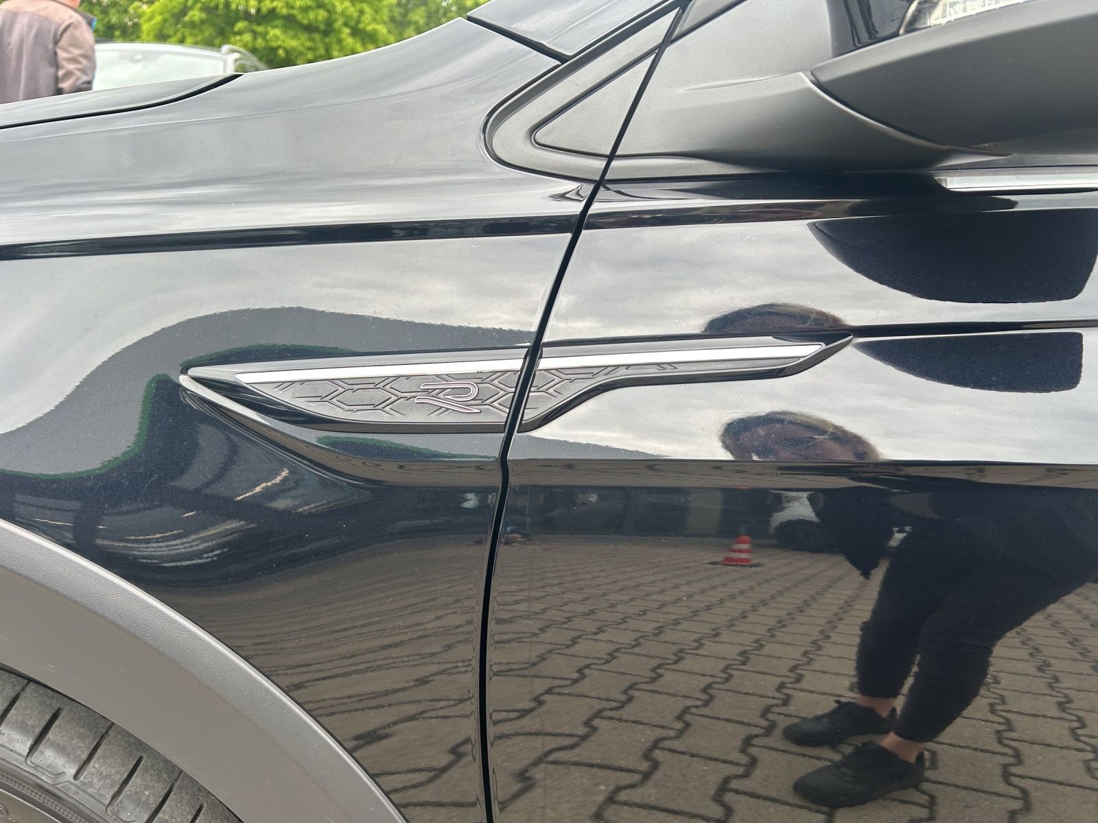 Fahrzeugabbildung Volkswagen Taigo R-Line 1.5 TSI DSG Matrix Navi ACC SHZ Bea