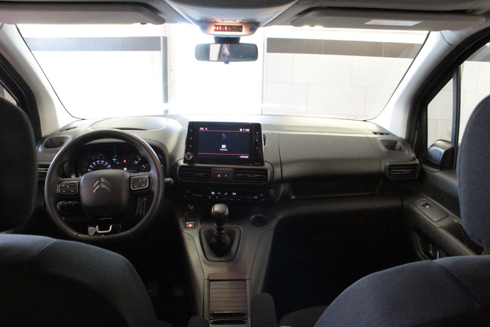 Fahrzeugabbildung Citroën Berlingo Kombi , 1.2 PureTech 110 2  Schiebtüren