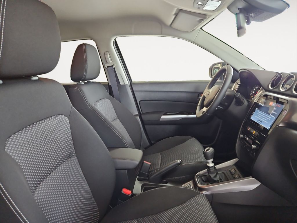 Fahrzeugabbildung Suzuki Vitara 1.4 Mild Hybrid Allrad Comfort Navi LED