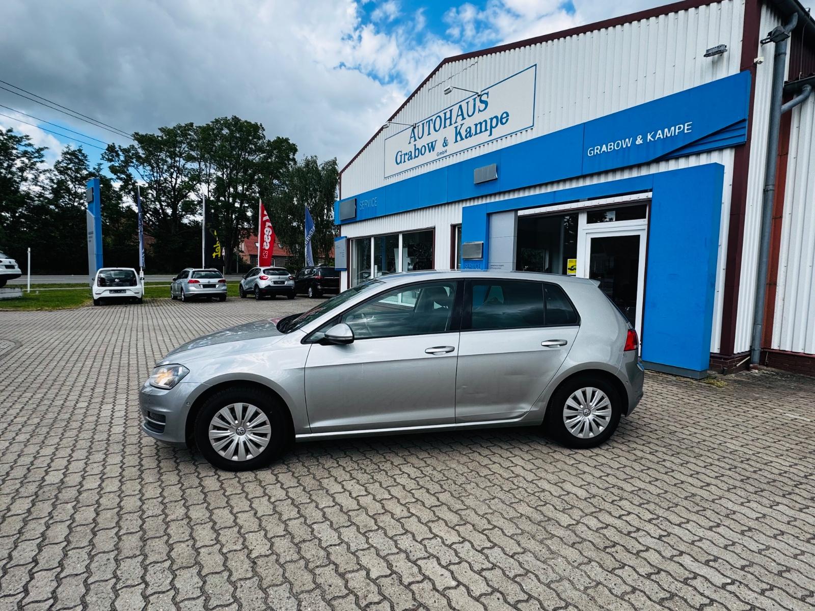 Volkswagen Golf VII Lim. Trendline BMT