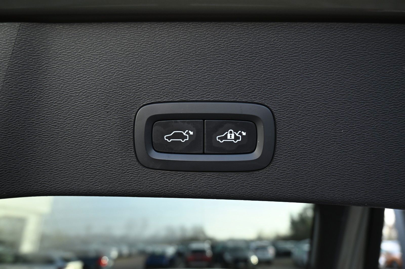 Fahrzeugabbildung Volvo C40 Ultimate Recharge Pure Electric AWD