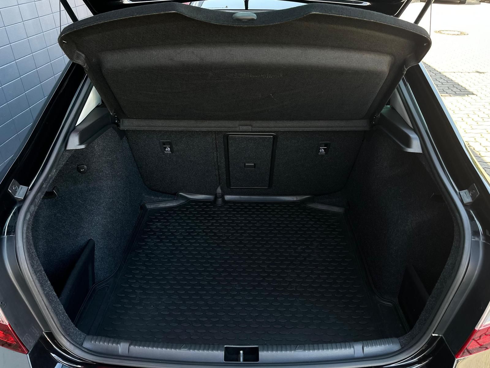 SKODA Rapid 1.0TSI CLEVER* BIXEN#TEMPO#PDC#KLIMA#SHZ - Image 7