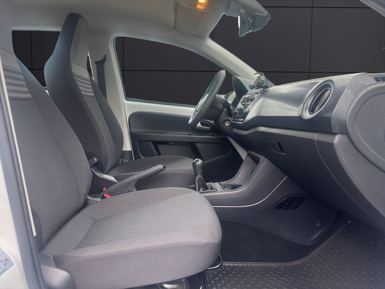 Fahrzeugabbildung Volkswagen up! 1.0 Klima DAB SH