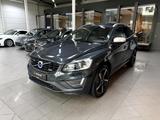 Volvo XC60  D5 AWD Summum R-Design Bi-Xenon Pano Memor - Volvo XC60: B