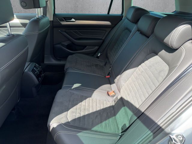 Passat Variant Elegance 2.0 TDI Bluetooth Navi