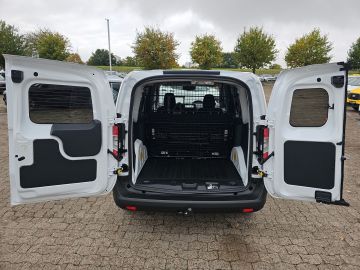 Bild 8 Ford Transit Courier Trend Doppelkabine 1.0 AHK Klima