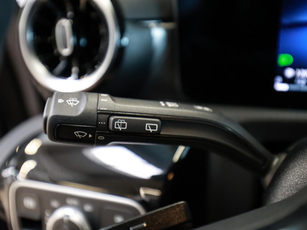 Mercedes-Benz A 250 4M Progressive Line AHK LED Kamera Spurh.-