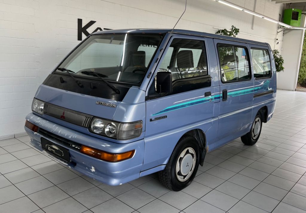 MITSUBISHI L300 2.5 Diesel 6 Sitzer