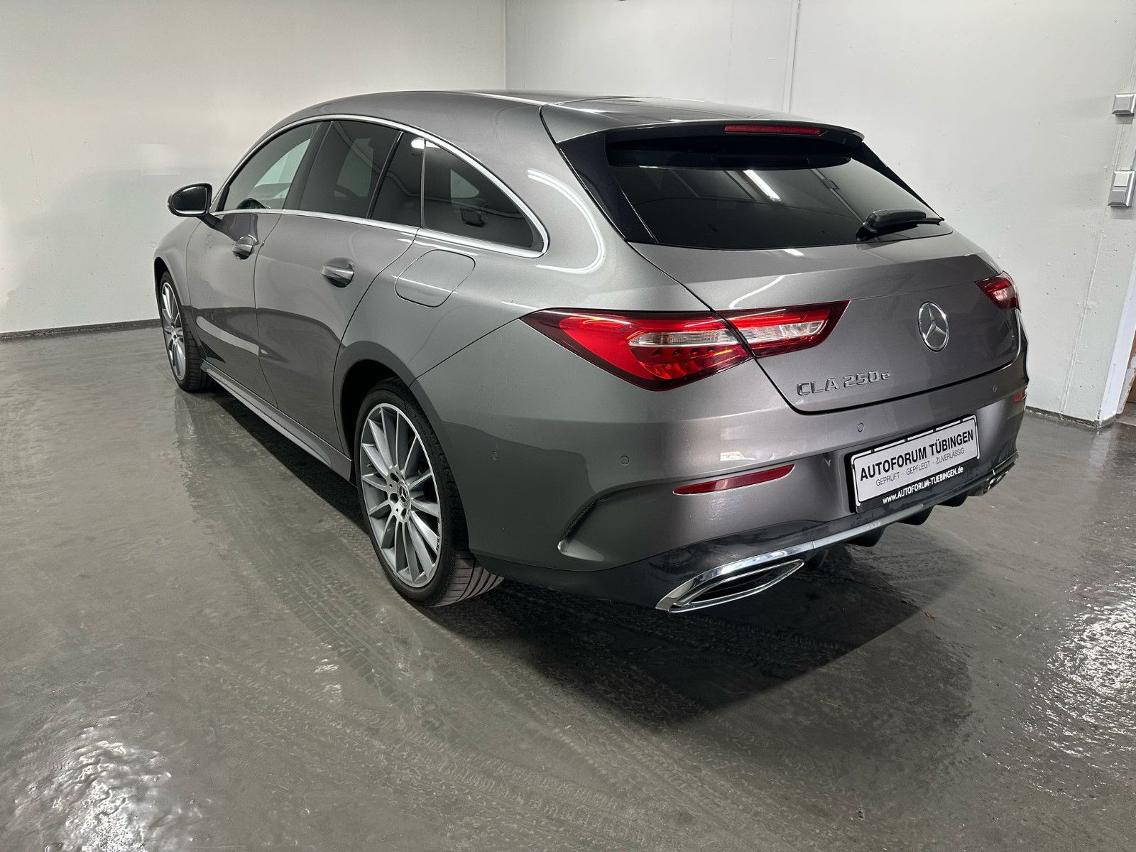 Fahrzeugabbildung Mercedes-Benz CLA 250 e ShootingBrake *AMG*EXCLSUIVE*KAMERA