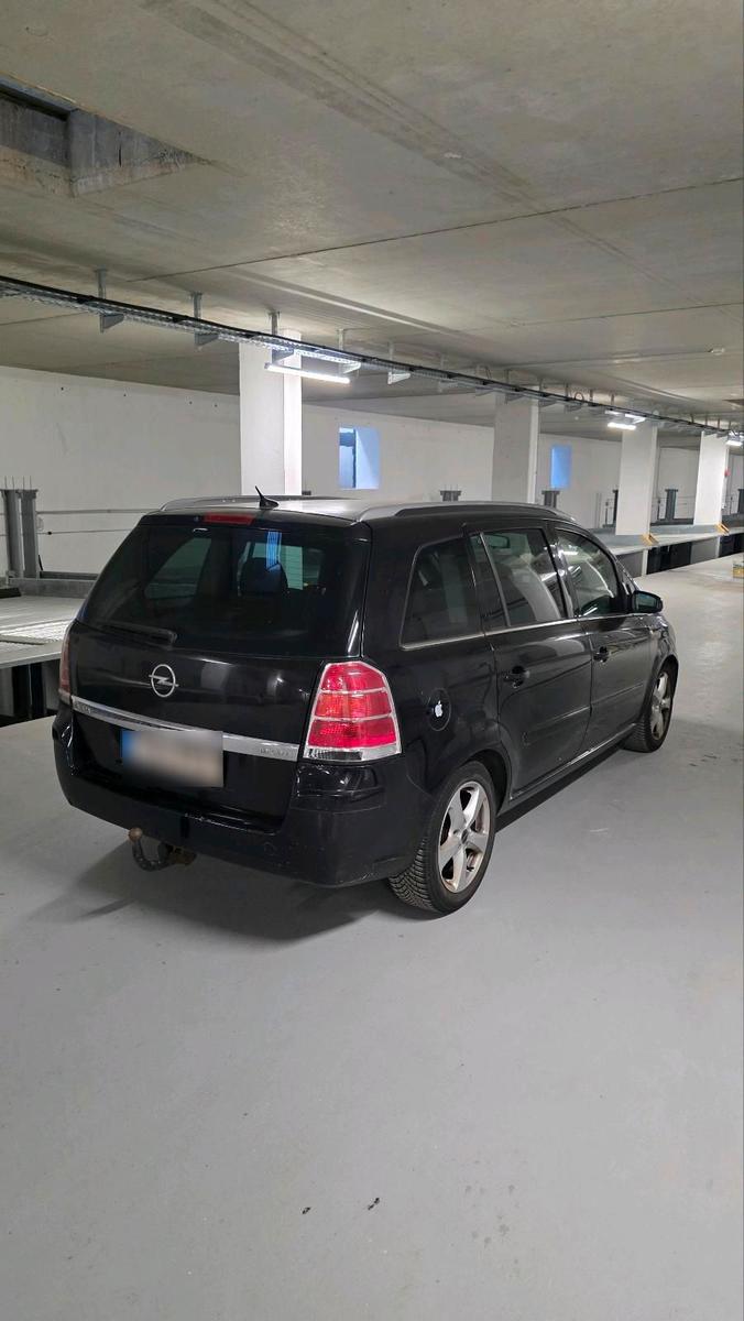 Opel Zafira 2006 — engine 120 HP (88kW)